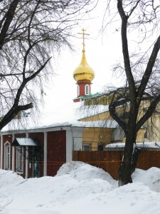 Благовещенская церковь в снегопад 